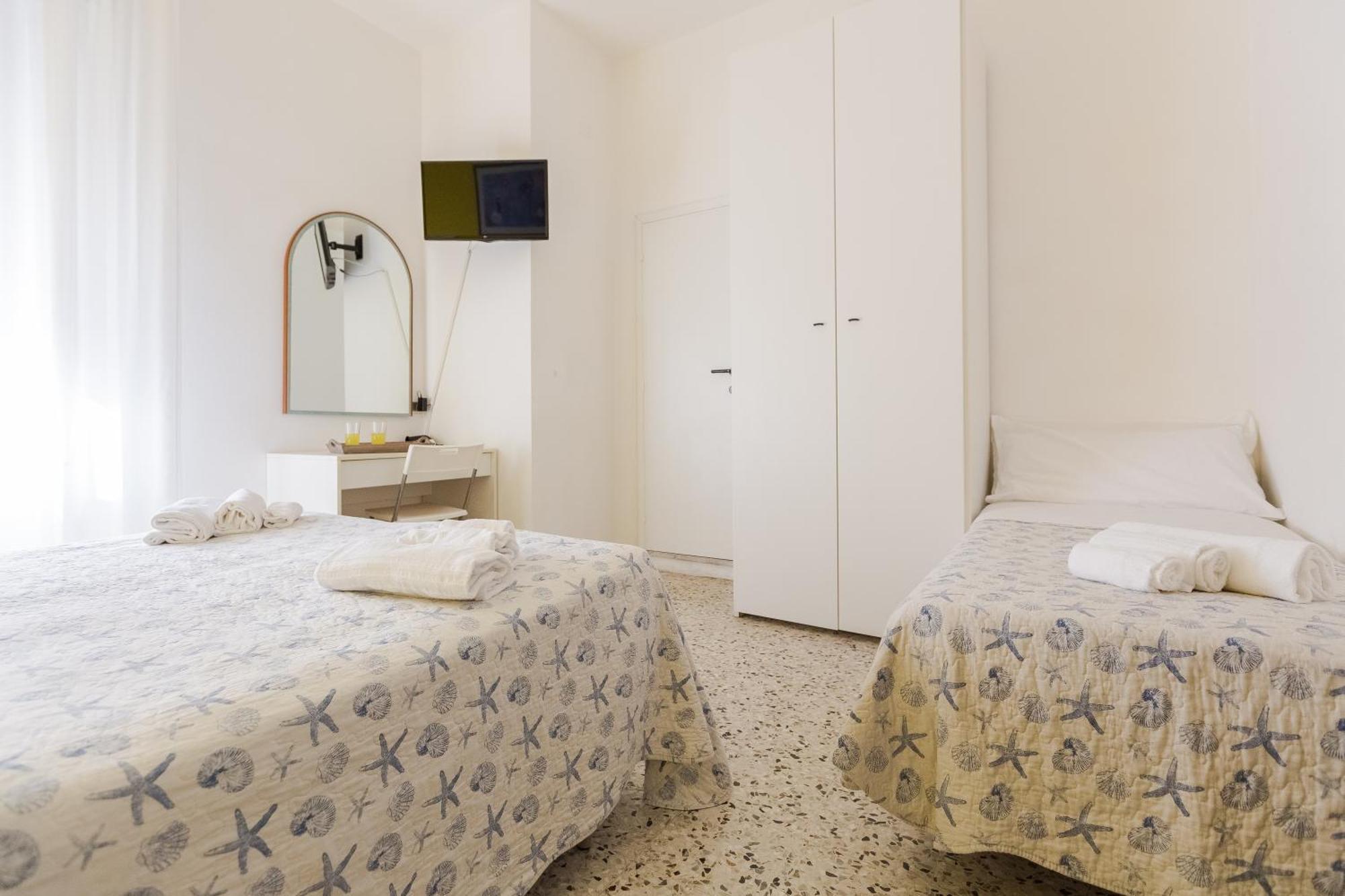 Hotel Sanremo Rimini Oda fotoğraf